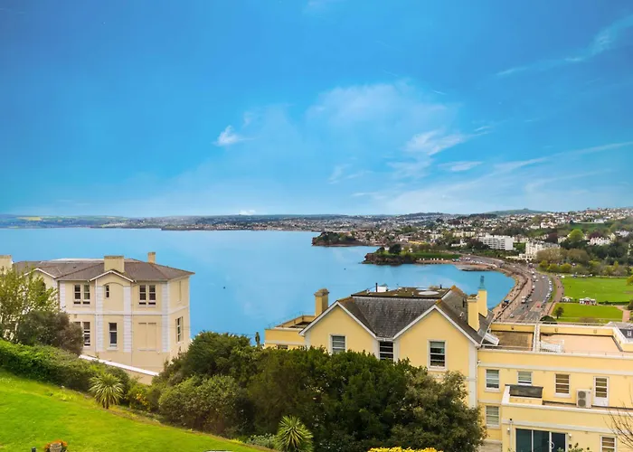 Stunning Sea View Central Torbay Home With Parking